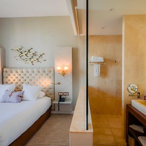 Deluxe Zimmer mit Kingsize-Bett